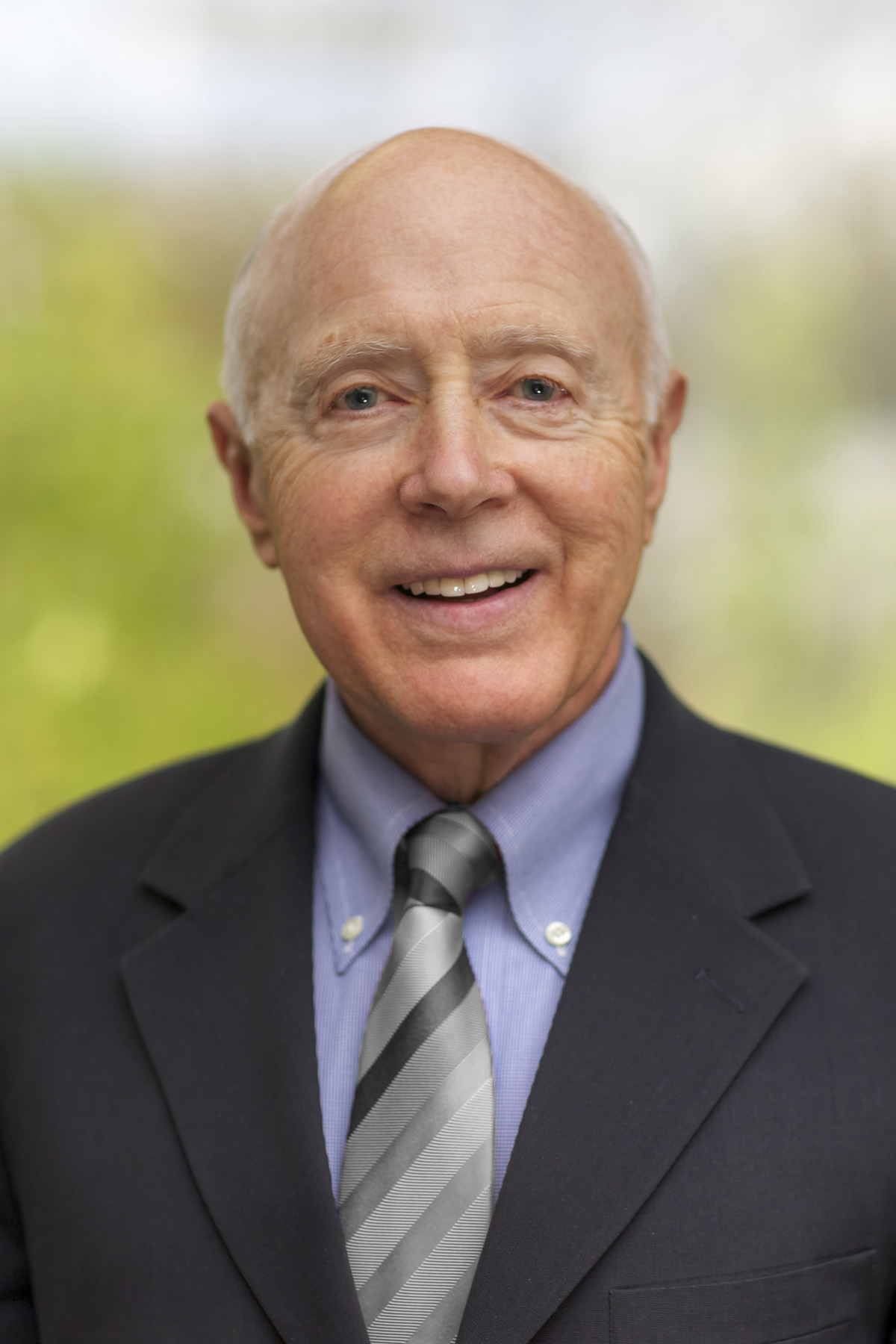 Dr-robert-b-pamplin-jr_credit-alvarofont